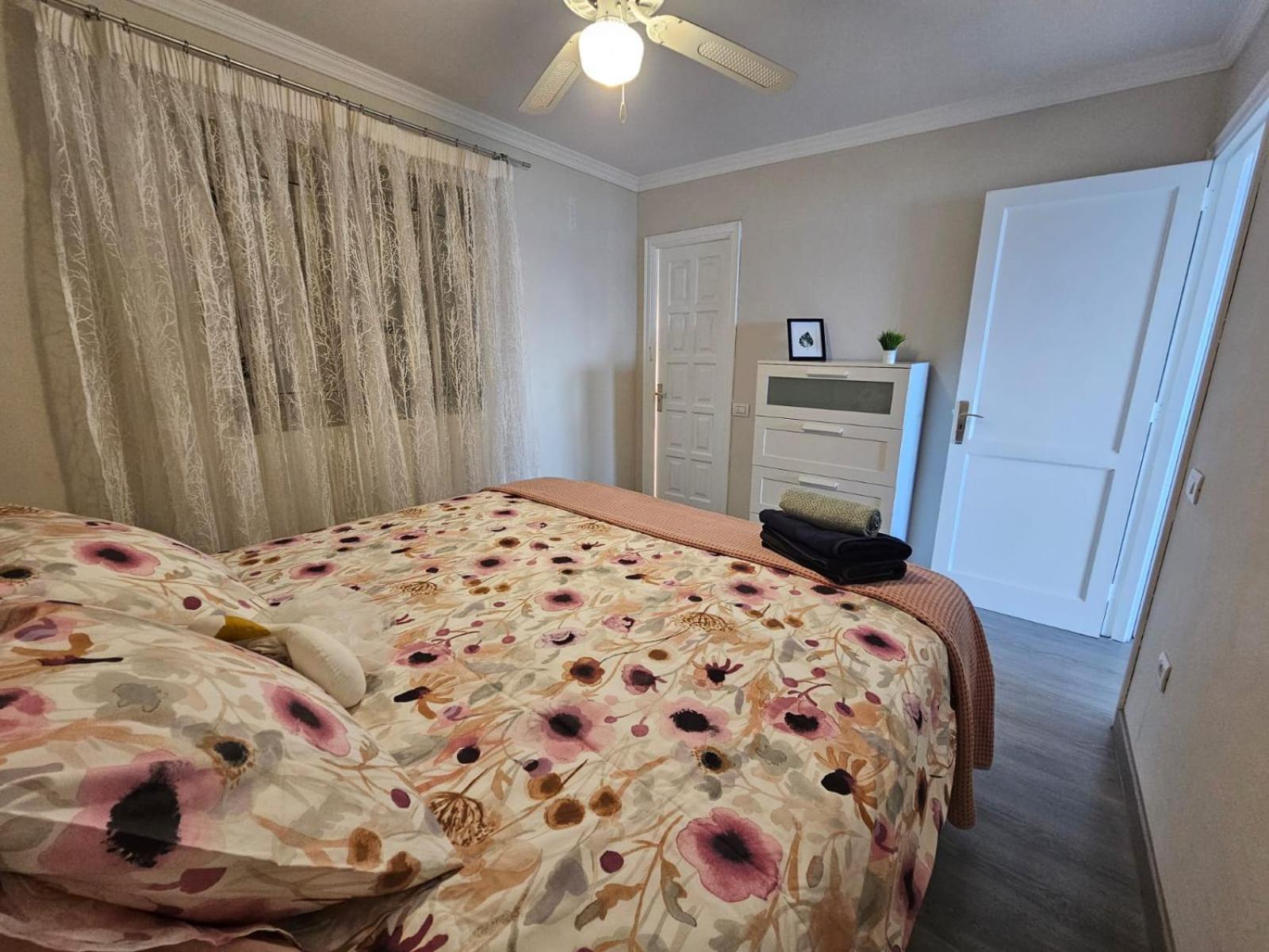 Appartement Apartamento Sara à Santa-Cruz de Ténérife Extérieur photo